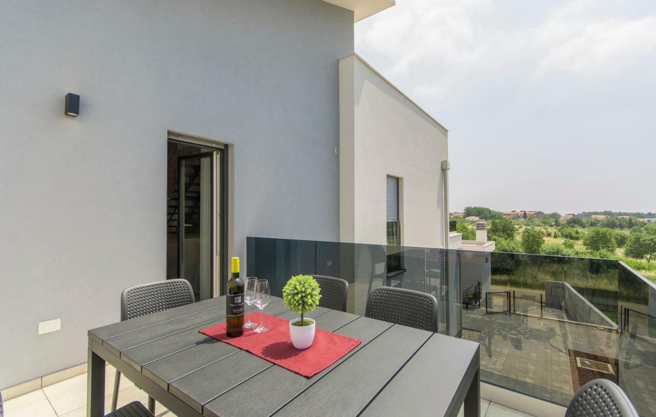 Apartment Lunne Novigrad  Exterior photo